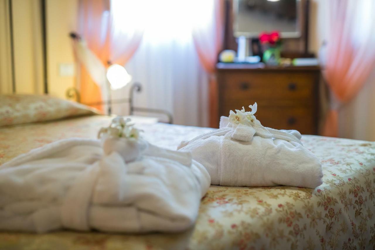 Hotel & Spa L'Antico Forziere Deruta Extérieur photo